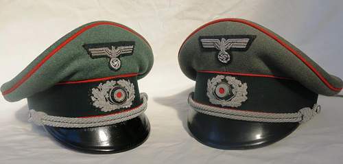 Heer Artillery Erel Officer visor cap, with bullion insignia.