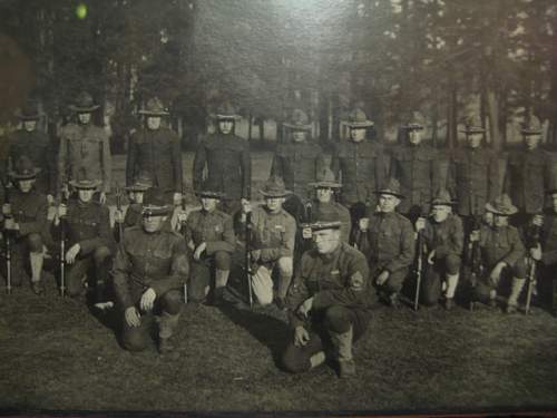 U.S. WW1 4th Infantry Division Engineers grouping with rifle
