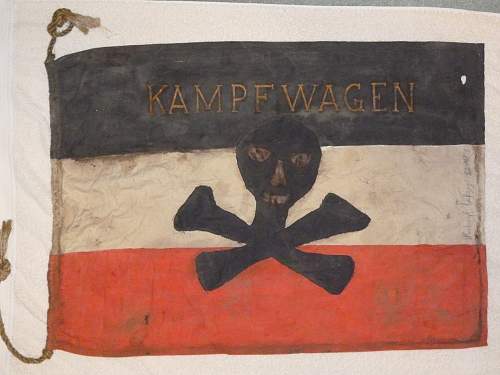 help identify freikorps flags?