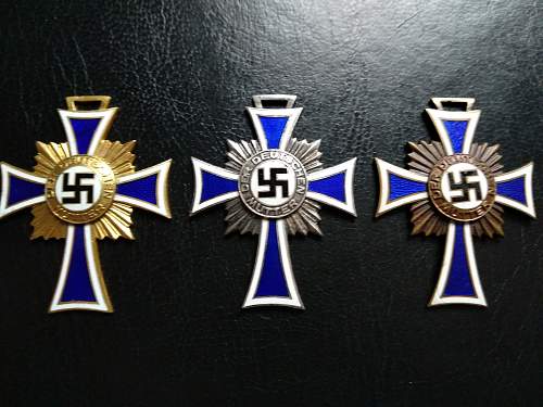 My collection of Ehrenkreuz der Deutschen Mutter