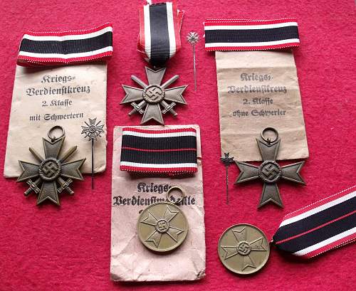 Kriegsverdienstkreuz 1. Klasse mit Schwerter Stick pin