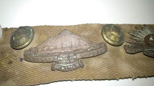 WW2 Australian/New Zealand RAAF badges on a belt!