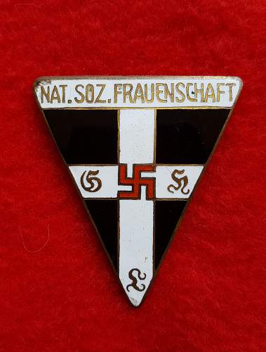 Showing my Nat. Sol. Frauenschaft collection