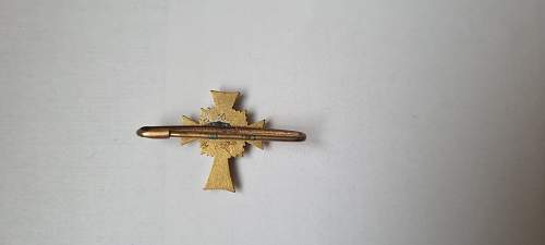 Silver and gold Brosche/ brooch / Miniatur of Mutterkreuz and Half miniatur in gold.