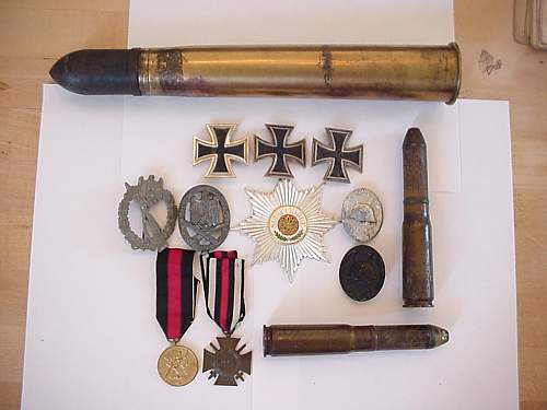 tunics,medals,20mm shells,37mm shell,dagger