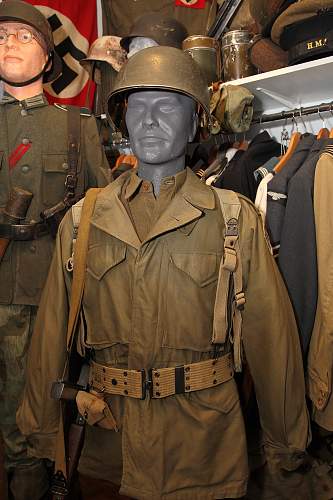 U.S. uniform display