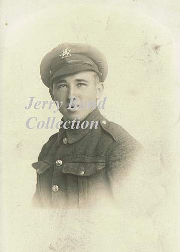 Photo's and post cards of the Welsh regiments