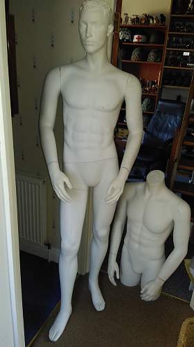 Show your mannequins!