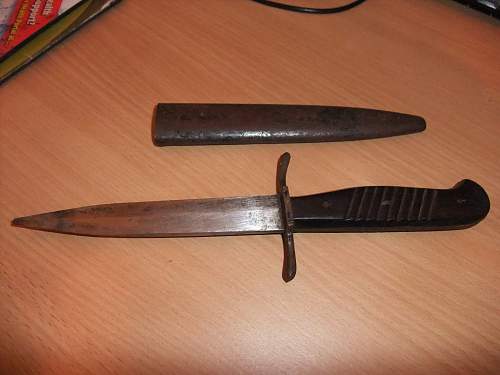 Trench knife