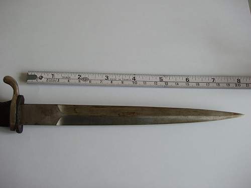 Dagger/bayonet identification wanted