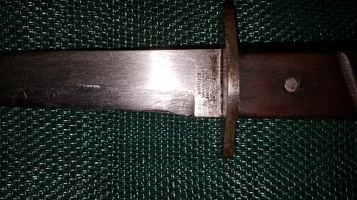 Is this Gottlieb Hammesfahr Trench Knife genuine?