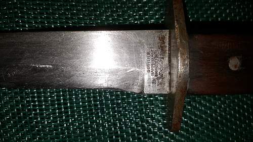 Is this Gottlieb Hammesfahr Trench Knife genuine?