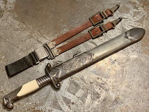 Rad Leader’s dagger by Paul Seilheimer