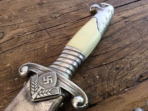 Rad Leader’s dagger by Paul Seilheimer