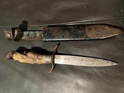 Hunting knife help ID makers mark