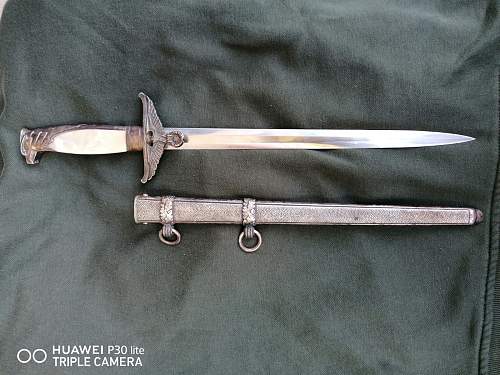 Need help! Dagger for Government Official,.. original?