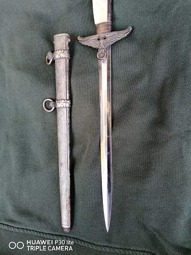 Need help! Dagger for Government Official,.. original?