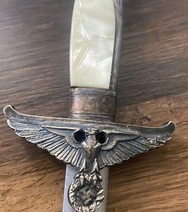 Need help! Dagger for Government Official,.. original?