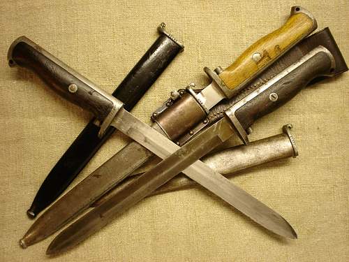 Does anyone know what type of bayonet this is