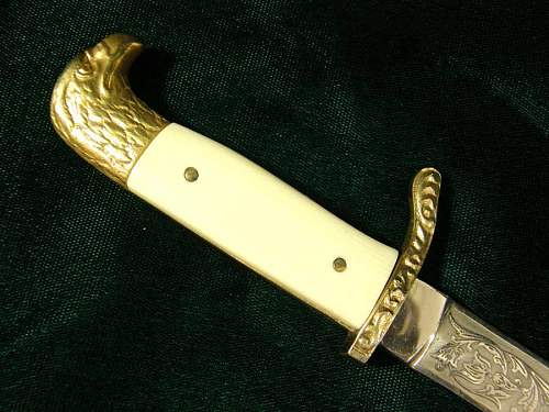 German (Romanian) dagger genuine or a fantasy piece?