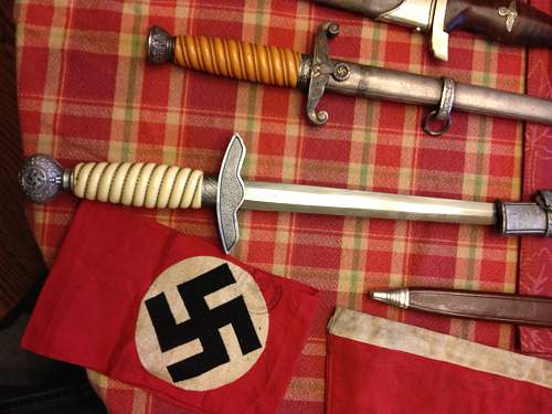 SA, Luftwaffe &amp; Heer daggers.