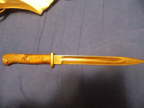 Unknown bayonet. German?