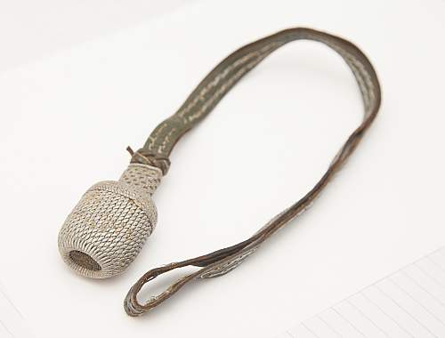 Bayonet or sword knot