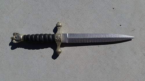 Identify this dagger..