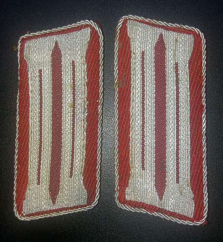 Gemeinde Polizei collar tabs.