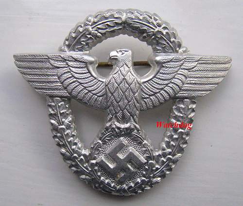 2nd Pattern Polizei Cap Badge