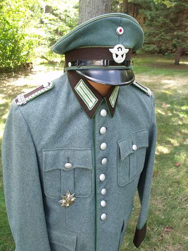 Schutzpolizei Wachtmeister Uniform