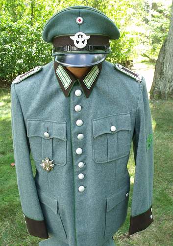 Schutzpolizei Wachtmeister Uniform