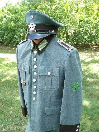 Schutzpolizei Wachtmeister Uniform