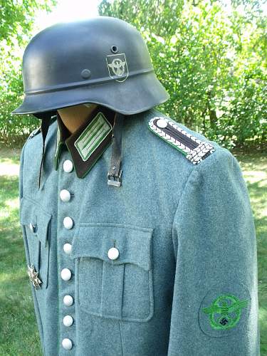 Schutzpolizei Wachtmeister Uniform