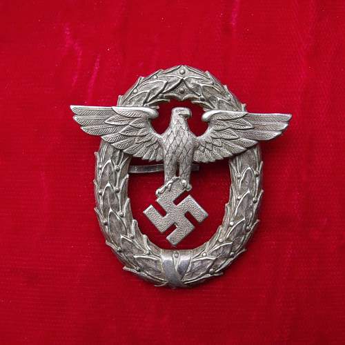 1st pattern Police Cap badge