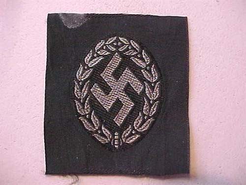 Schuma insignia in flat wire ..... real?