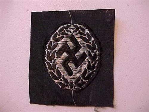 Schuma insignia in flat wire ..... real?