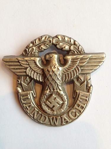 Landwacht cap insignia real??