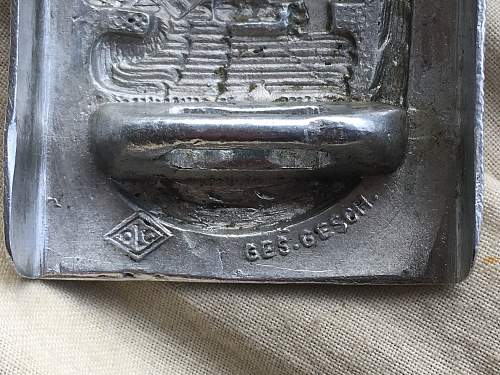 DRK belt buckle - fake?