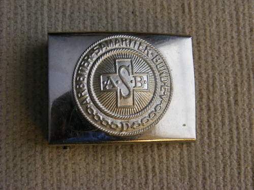 Weimar Period Red Cross Buckle Examples