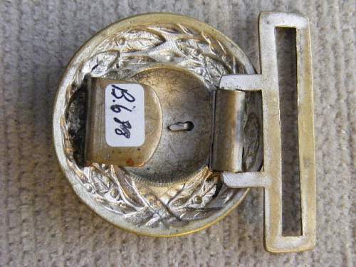 Weimar Period Red Cross Buckle Examples