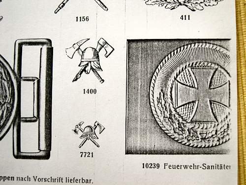 Weimar Period Red Cross Buckle Examples