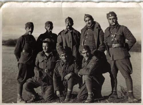 Group photo of Greek soldiers, 1941