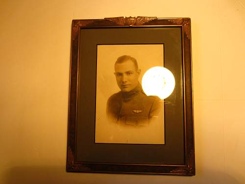 Mysterious Find Inside a Picture Frame of US WW1 Pilot