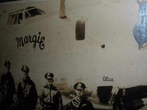 U.S  crew of B-24 BOMBER