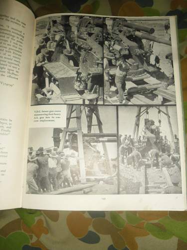 this weeks pick up's 2 australian ww2 era books and a old photo some aussies in uniform.