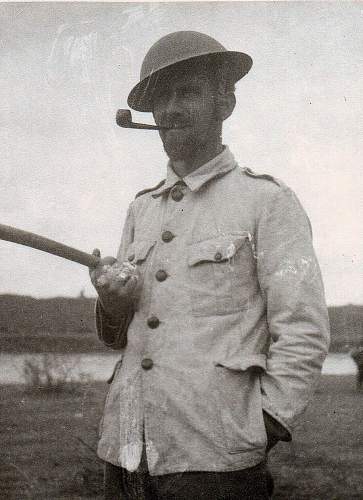 Germans in 1922 SD tunic? &amp; MKII helmets