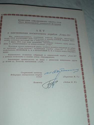 Official SIgned Report of the Apollo Soyuz Mission