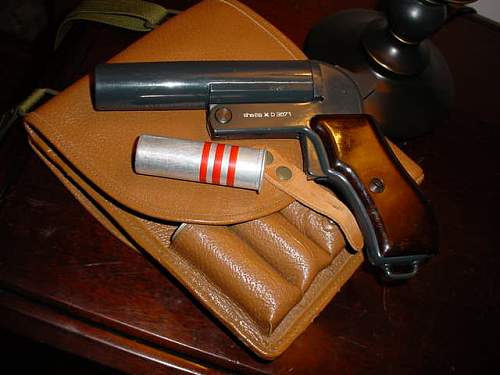 Cezch Flare gun,&quot;red rain&quot; find