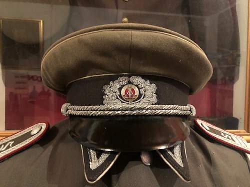 Stasi uniform end of 60's